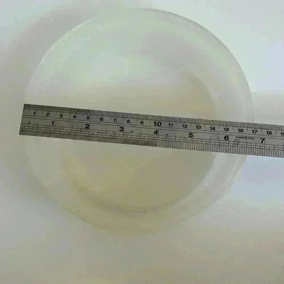 Tupperware Seal  n Serve clear dish 1253-7 with yellow lid 1207-33 - Picture 6 of 7